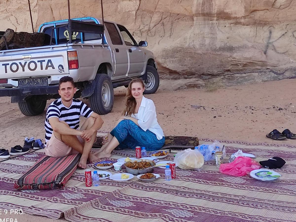 Wadi Rum Camp Stars & Jeep Tour Exterior foto
