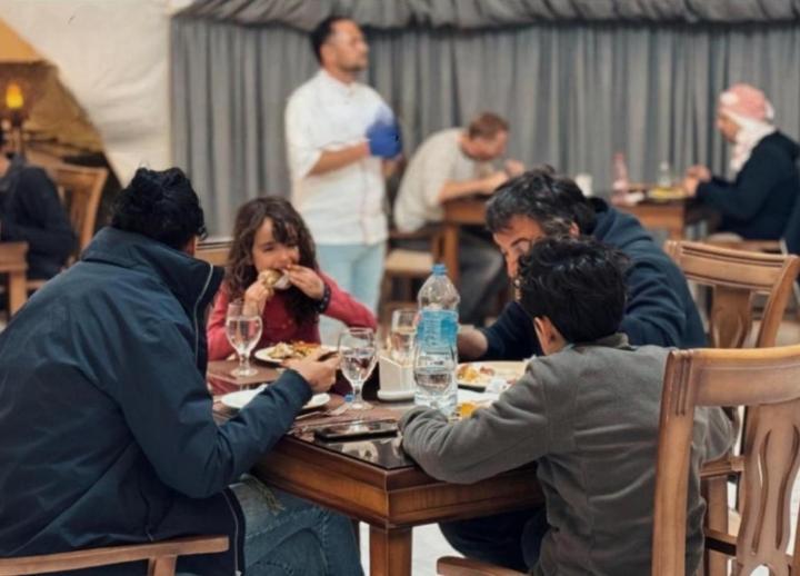 Wadi Rum Camp Stars & Jeep Tour Exterior foto